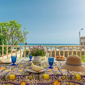 Casa Flavio Donnalucata (Sicily)